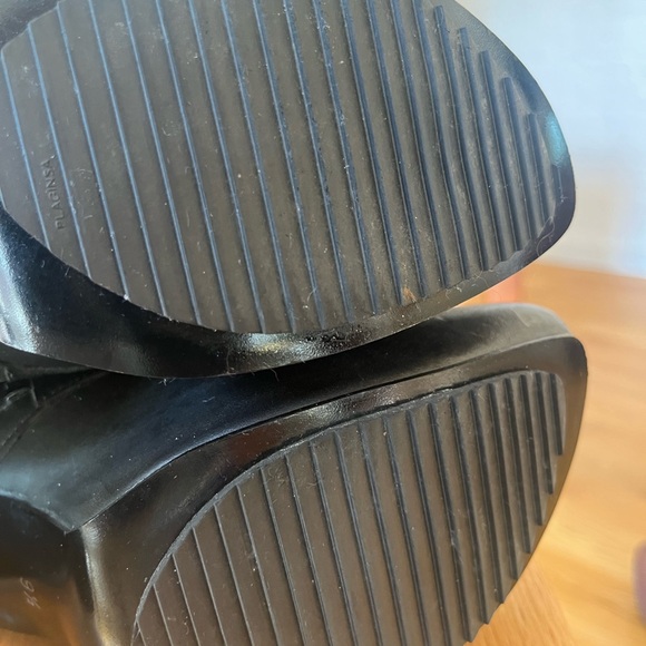 Fluevog Compass Prepare Ribbon Lace Up Boots - size 9.5 US Women’s - Picture 3 of 5